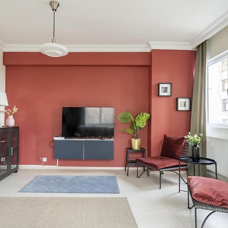 Apartamento Modern Flat With Balcony On Bagdat Street Estambul Exterior foto
