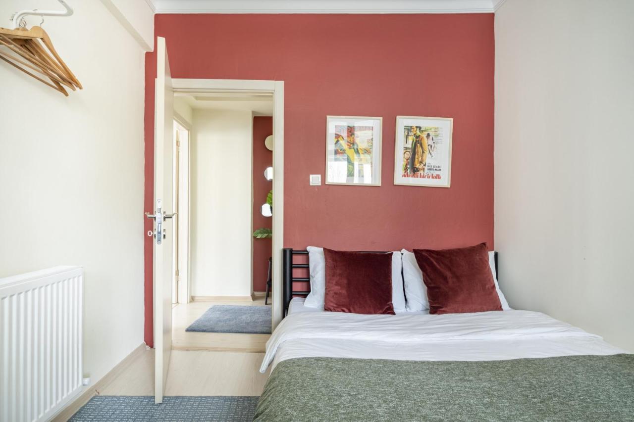 Apartamento Modern Flat With Balcony On Bagdat Street Estambul Exterior foto